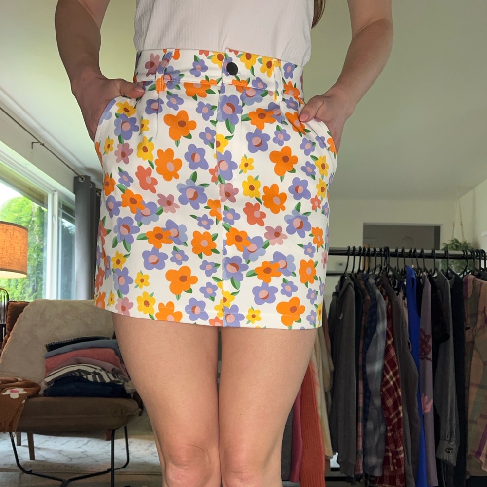 NWT Urban Outfitter Floral Multicolor Mini Skirt - Picture 6 of 6
